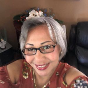 Meet your Posher, Emilia